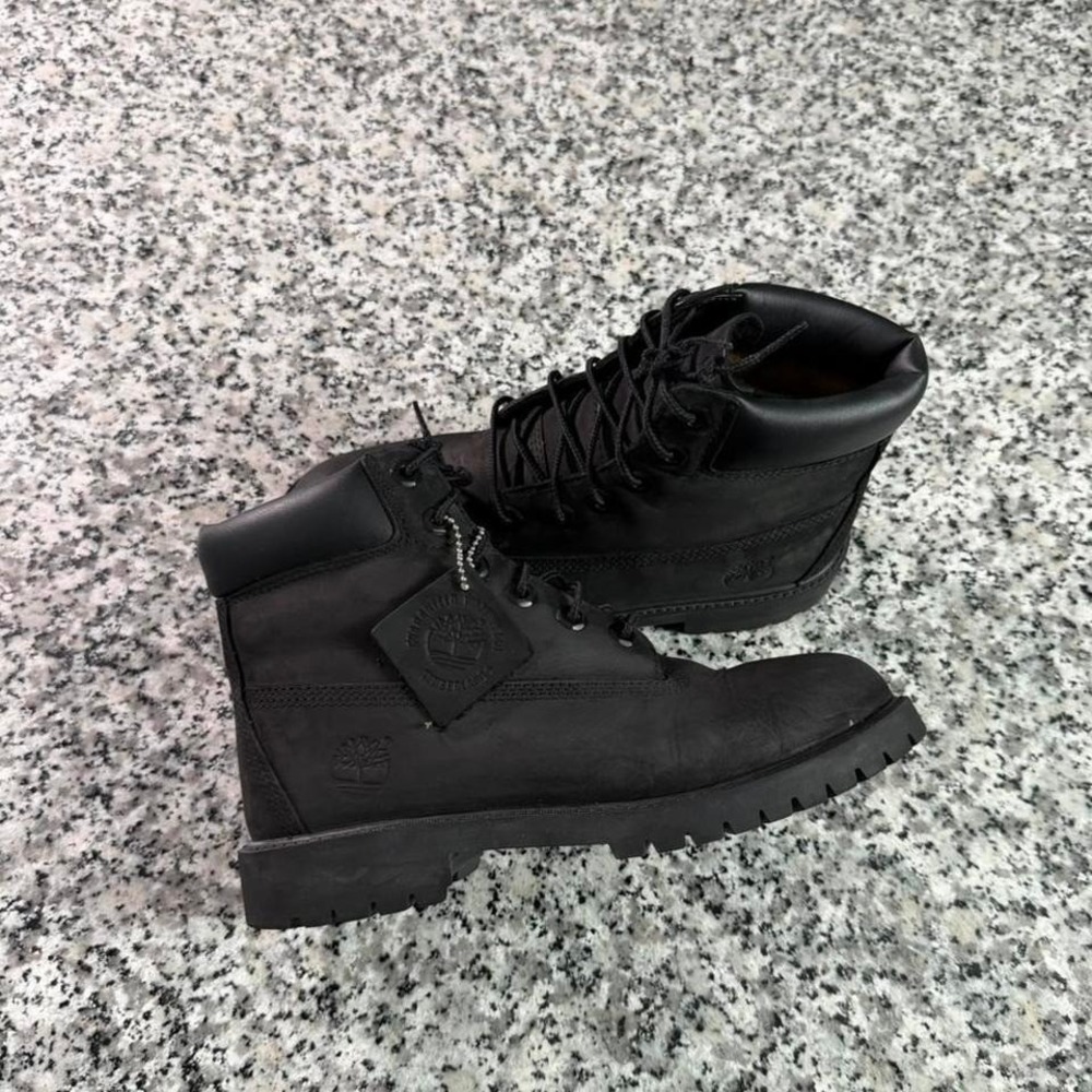 Timberland Black Premium 6" Nubuck Waterproof Boots Youth 5.5 (Women's 7)